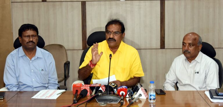 పుష్కరాలకు ముందే పోలవరం పూర్తి చేయాలనేది లక్ష్యం:మంత్రి రామానాయుడు