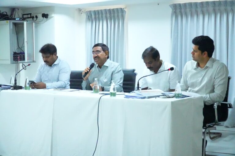 నిర్మాణాలు పూర్త‌య్యే టిడ్కో ఇళ్ల‌ను ప్ర‌తి శ‌నివారం ల‌బ్దిదారుల‌కు కేటాయించాలి: మంత్రి నారాయ‌ణ‌